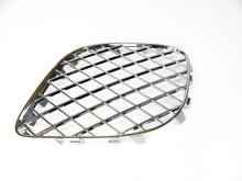 Load image into Gallery viewer, Bentley Continental Flying Spur chrome front bumper grille 3pcs #697